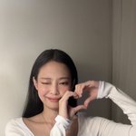 [모두드루와] 제니 <b>위버스</b> 라이브 짤떨