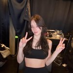 [드루와] 전종서, <b>브라</b>톱 입고 뽐낸 핫바디…앉아 있어도 군살 하나...