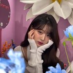 꽃밭의 장원영, 누가 꽃이게?