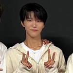 위시 <b>재희</b> 잘생겨졌다