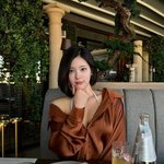 '연예계 <b>은퇴</b>' 앨리스 소희, 15살 연상과 신혼여행…행복한 새신부