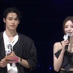 <b>유나</b> 원래 까만 편 아니엇음?