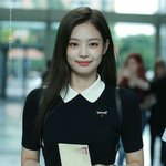 제니 이 사진 도대체 머임??