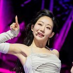 [현장포토] "5세대 썸머퀸"...쥴리, 섹시 퍼포먼스