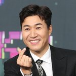 [단독] '11세 연하와 열애' 김종민 '신랑수업' 받는다…새 멤버...