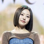 [댓글부탁해] [현장포토] "리즈 경신"...션, <b>칼단발</b> 변신