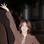 ‘shine <b>on</b> me let it shine <b>on</b> me’ (웬디의...