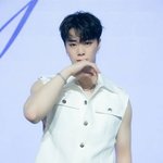 [단독]'엠카' <b>MC</b> 의상 긴급 교체→컴백 인터뷰無..故문빈 추모...