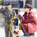 [현장포토] "제이홉 마이크?"...진, <b>월</b><b>클</b> 젠틀맨