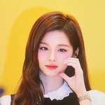 폭주기관차처럼 달리는 설윤 비주얼.<b>jpg</b>