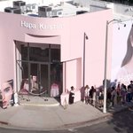 [장원영] '장원영 렌즈'로 뜬 피피비스튜<b>디오스</b>, 세계 1위 노린다