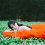 최민환 이혼' 율희, <b>상의</b> 안 입은 줄..뽀얀 '숲 속의 공주'...