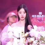 벌 보고 <b>놀란</b> 장원영 ㅎㅎ