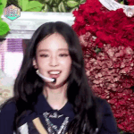 제니 웃는 거 너무 <b>설레</b>