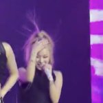 윈터 머리에 <b>정전기</b> ㅋㅋㅋㅋㅋ