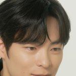 송<b>건희</b> 눈동자 색깔 밝은 편인가