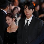 손잡고 조세호 결혼식 참석한 이승기-이다인 부부[엑's <b>HD</b>포토]