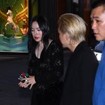 [엔터톡] [T포토] 민효린-<b>태양</b> '결혼 축하해 주러 왔어요'