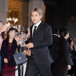 [T포토] 엑소 <b>찬열</b> '얼른 축하해주러 갈게요'