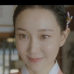 연예계 <b>눈동자</b> <b>색</b> 탑티어