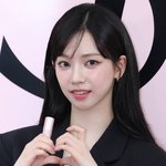 카리나는 어쩌다 신이 되었을까