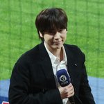 [포토] 규현 '슈주 대표로 왔어요'