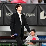 [사진]규현, 광주 <b>기아</b>챔피언필드에서 애국가