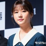 음주운전 <b>자숙</b>' 김새론, 배우 복귀…영화 촬영장서 함박 웃음 [엑's...