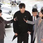 [속보]‘불법<b>도박</b> 고백’ 개그맨 이진호 경찰 출석···“죄송하다”