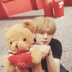 연준 <b>러버</b> 컨포 사랑스럽다