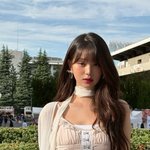 꽃보다 한소희, “가을날의 꿈” 같은 몽환적 비주얼로 시선 압도