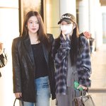 덜 깬 언니 챙겨주는 막내’…‘<b>예림</b>이 다 컸다’ (김포공항 출국)...