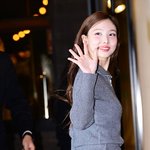 [드루와] [현장포토] "돌아보면, 설렘"…나연, 눈부신 미모