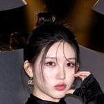 [포토] 아이브 가을 '<b>츄</b>'