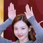 트와이스 나연, 여우숲에 뜬 인간토끼 '대장 복숭아토끼'