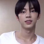 흰티만 주구장창 입히고 싶은 투어스 <b>도훈</b>