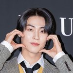 [현장포토] "로맨틱 보이"...이승협, 신사동의 <b>신사</b>