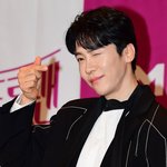 [모두드루와] [단독] '이보영 닮은꼴 의사' 에녹, '현역가왕2'...