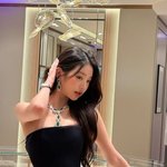 [모두드루와] 장원영, 숨은 쉬어지나…비현실적 한 줌 허리 자랑