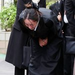 故 김수미 마지막 인사하는 서효림[포토]