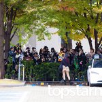 응원 와준 팬들과의 미니팬미팅’ (<b>동물</b>농장 출근길) [HD포토]
