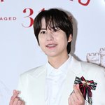 규현, 달콤한 <b>양손</b>하트 [포토엔HD]