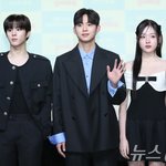 김우석·강나언 '현커' 맞아? 어색한 포토<b>타임</b>