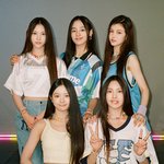 뉴진스 새로 뜬 가족<b>사진</b>