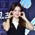 한소희, 94년생 아닌 93년생이었다…母 구속돼 1년 늦게 졸업...