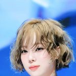 <b>윈터</b> 지금 머리 너무 ㄱㅇㅇ
