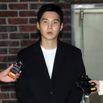 근데 방탄 슈가 <b>민윤기</b> 왜 탈퇴 안해?