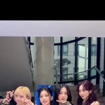 이렇게 데뷔했으면 ㄹㅇ 개쩔었을듯