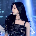 아니 카리나 <b>이때</b>가 ㄹㅇ 존예인데