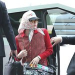 지드래곤, 테슬라 전기 픽업트럭 '사이버트럭'에서 하차